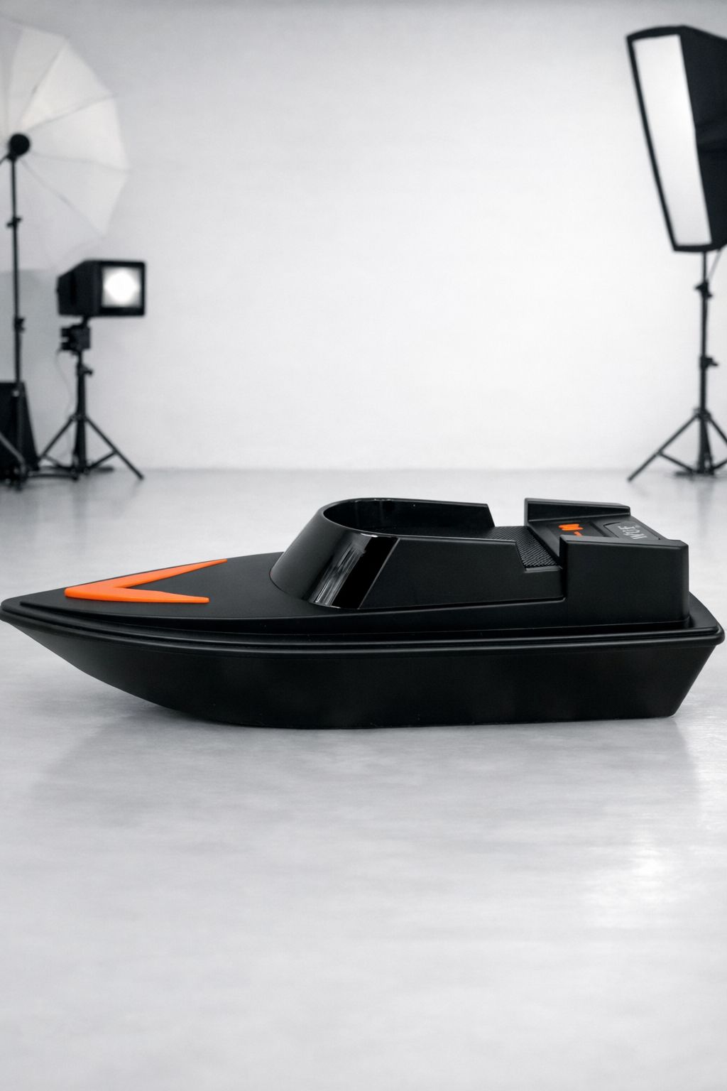 Luxury Boat Style Bluetooth Speaker with LED Headlights